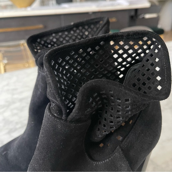 Black suede DVF boots with mesh trim - Picture 8 of 13